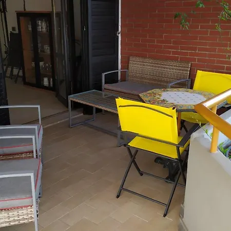 Nero Basalto Azzurro Mare Bed & Breakfast