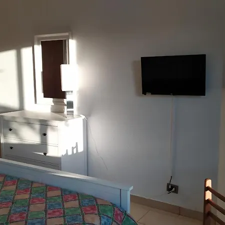 Bed & Breakfast Nero Basalto Azzurro Mare