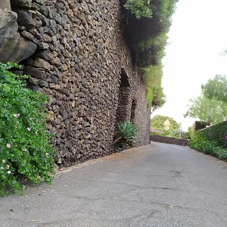 Bed & Breakfast Nero Basalto Azzurro Mare