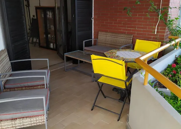 Nero Basalto Azzurro Mare Bed and breakfast